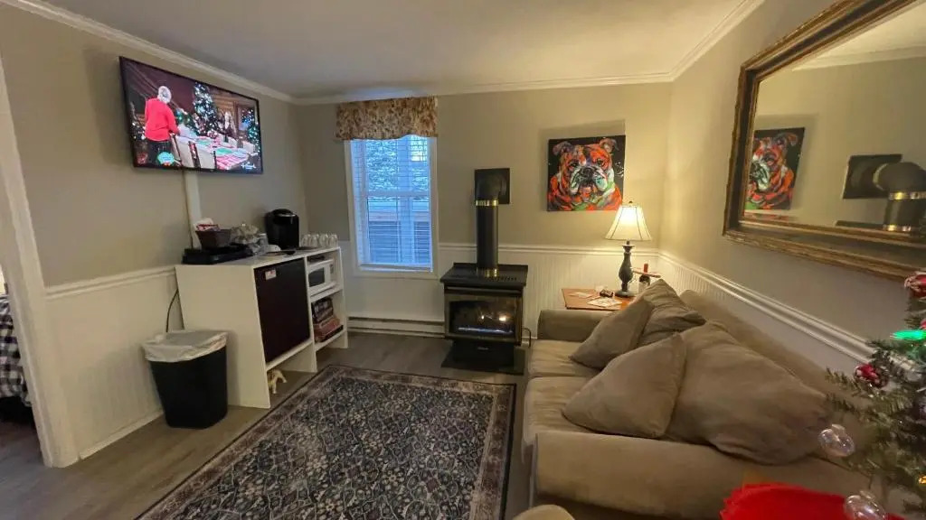 Phineas Swann Inn & Spa