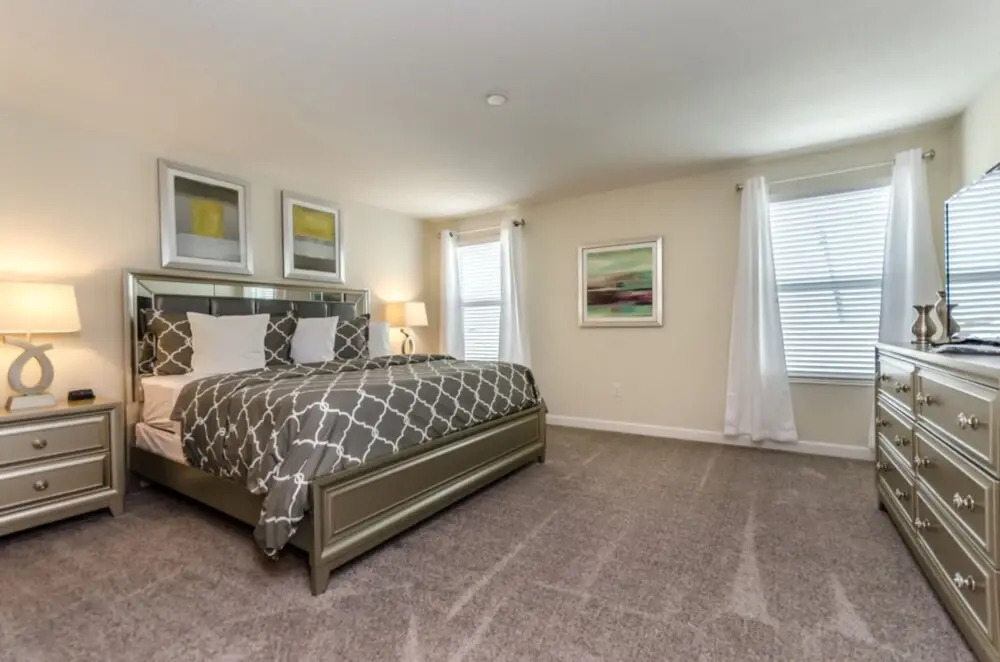 6 Bedroom 5 Bathroom Villa 1573sw