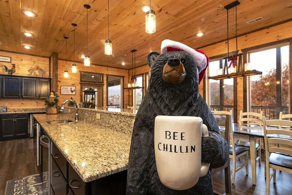 Bee Chillin Bear Inn - 7 Bedrooms, 7 Baths, Sleeps 26 7 Cabin by RedAwning