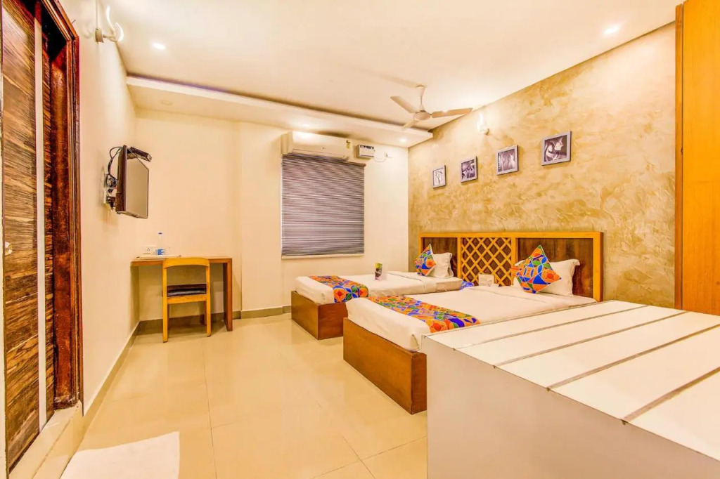 FabHotel Mayuri Residency