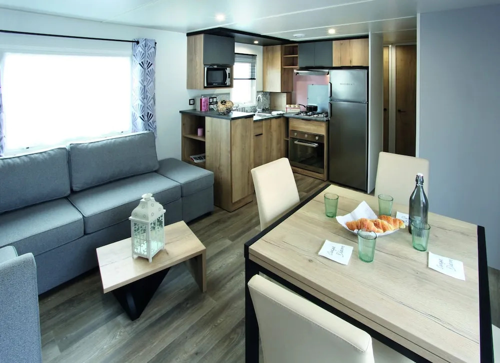 Les mobilhomes helvétiques 4 étoiles Mar Estang Canet en Roussillon