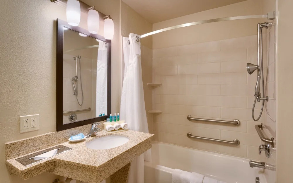 Holiday Inn Express & Suites Orem-North Provo