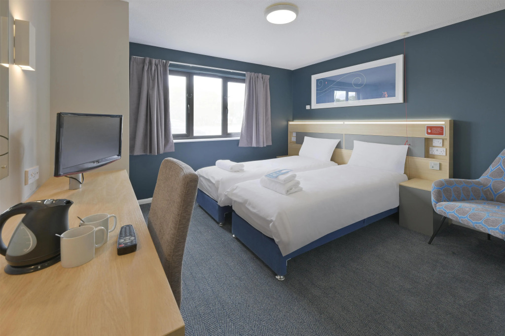 Travelodge Bristol Severn View M48