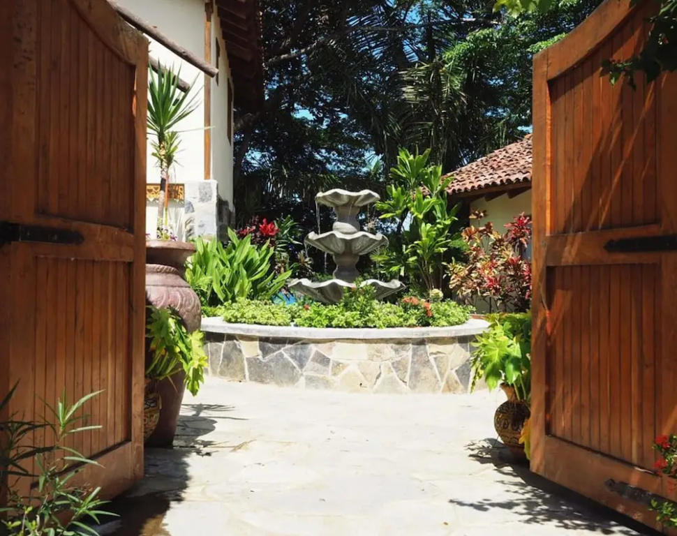 Sansara Surf Yoga & Resort