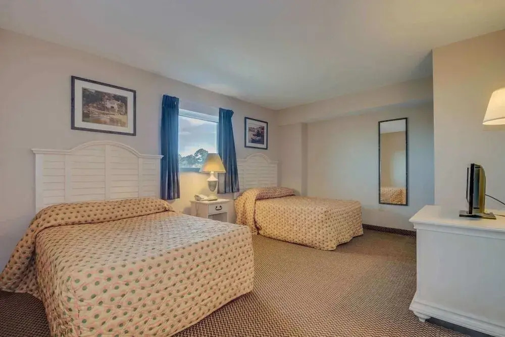 Harbour Gate 412 Waterway 2 Bedrooms 2 Bathrooms Condo