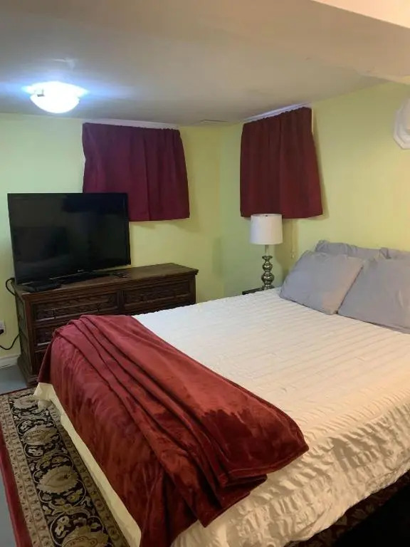 Quaint & Cozy Accommodation