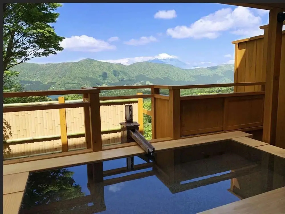 Hakone Shichifukuso