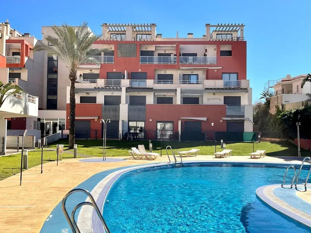 Apartment Near Beach With Pools and hot tub