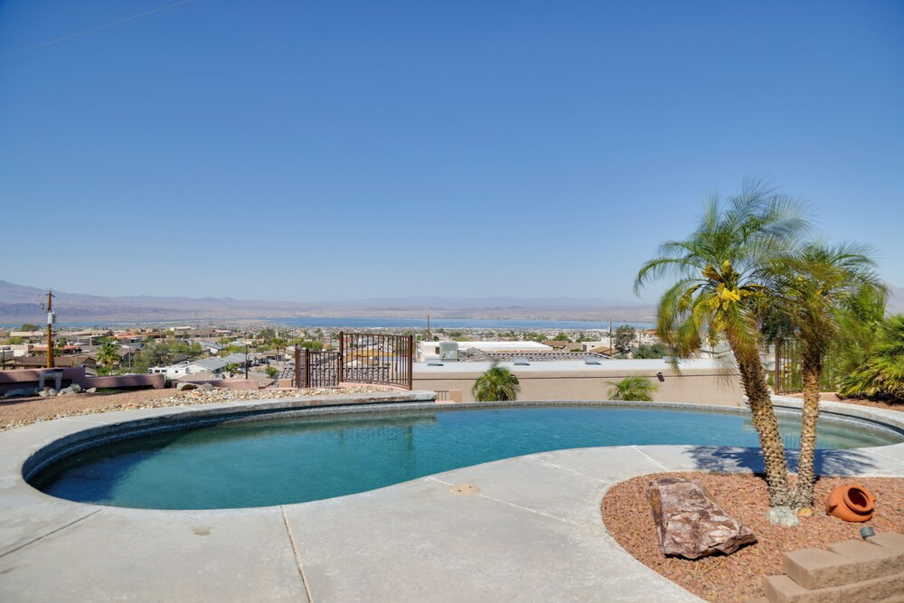 Patio + Lake Havasu View: Scenic Gated Retreat!