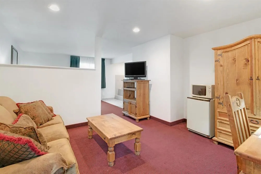 Ramada Decatur TX