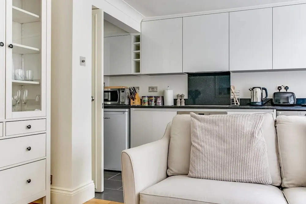 Lovely 1 Bedroom Home W/patio - 4 Guests!