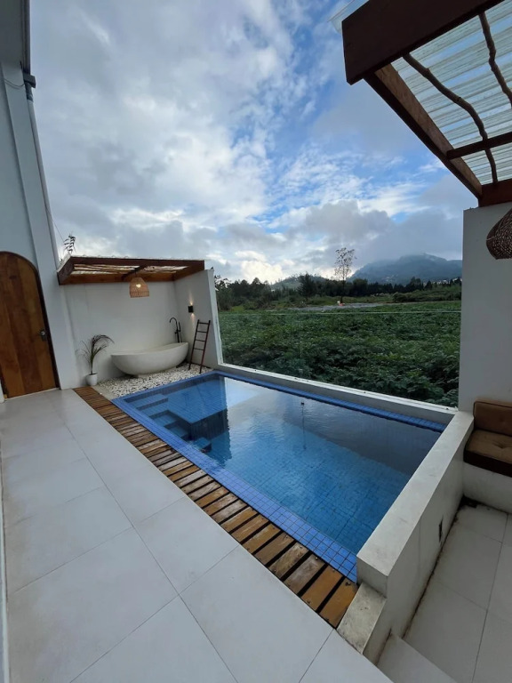 The Ridge Villas by Royal Cabin Dieng