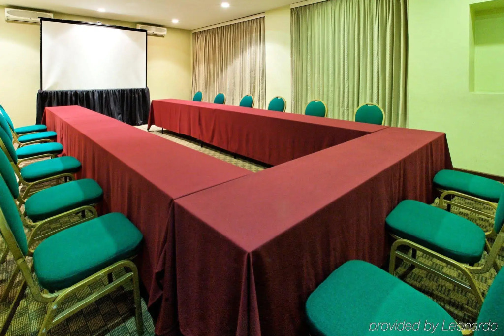 Holiday Inn & Suites Mexico Zona Reforma by IHG