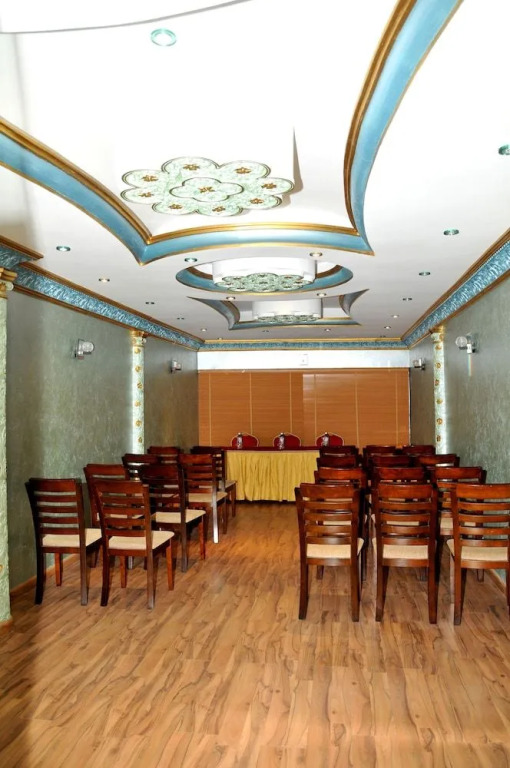 Ramad East Hotel