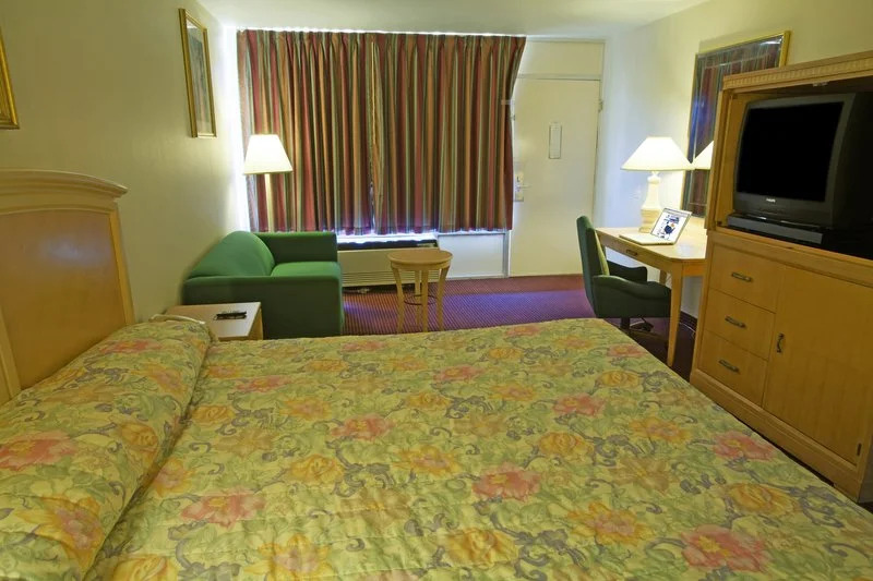 Americas Best Value Inn Evergreen