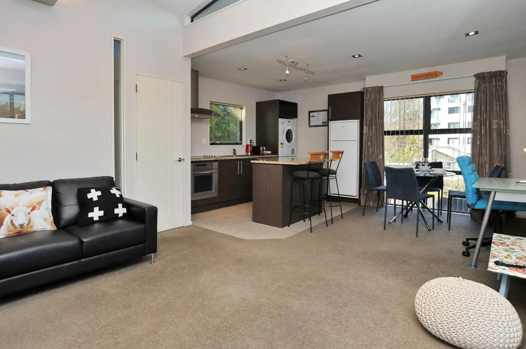 Carlton Penthouse