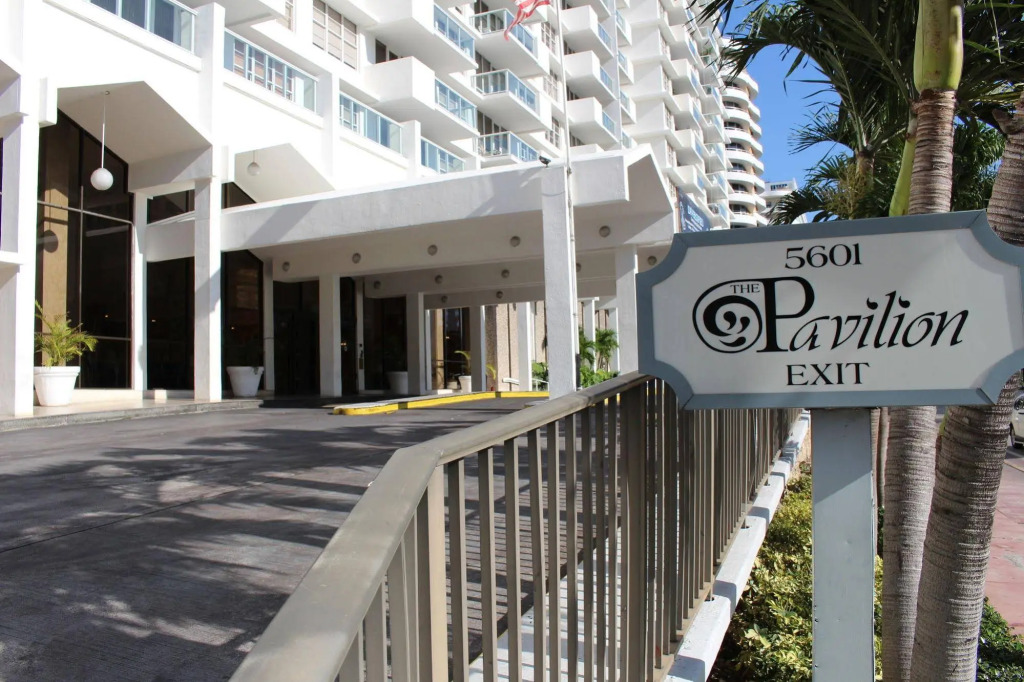 Pavilion Residences on the Beach