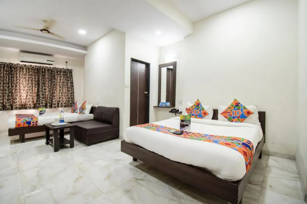 Hotel O Nashik Near Vijay Mamta Theatre Formerly Sahara Inn