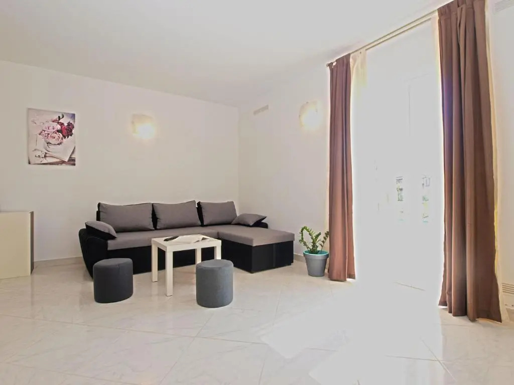 House Andrej 1372