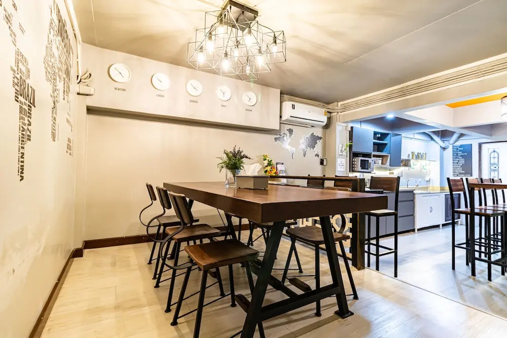 Heim Hostel - Adults Only