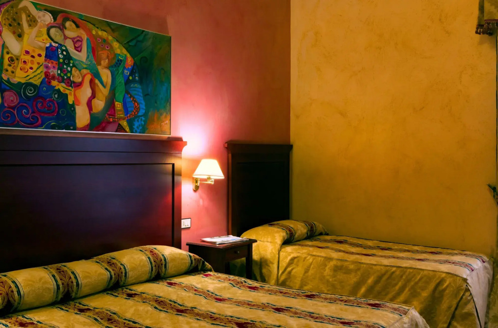 Hotel Joli