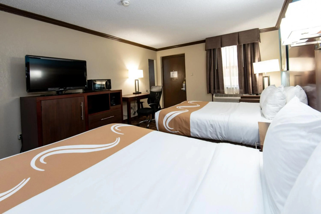 Quality Inn & Suites Quakertown-Allentown