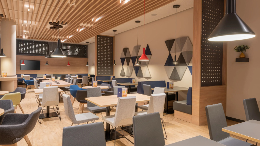 Holiday Inn Express & Suites - Potsdam by IHG