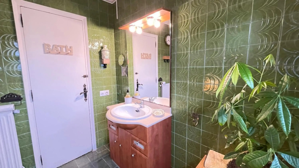 Cala Canyelles Villa & Private Studio with Garden