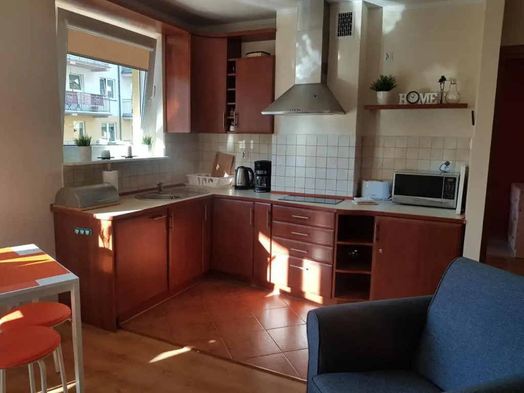 8APARTMENT