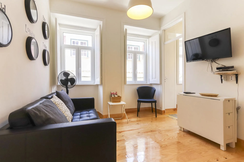 Bairro Alto Bright by Homing