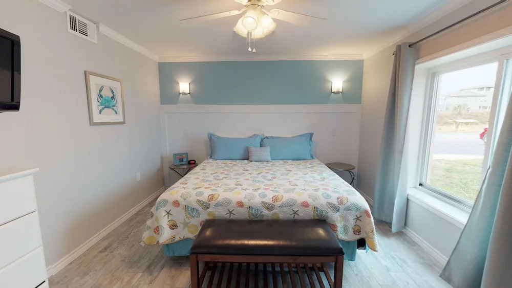 Island 125 1 Bedroom Condo