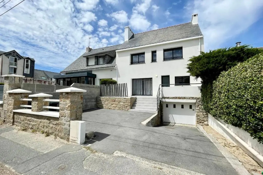 Maison contemporaine refaite à neuf - À 50M de l'océan