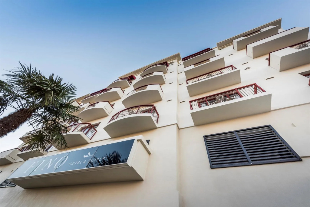 Fino Hotel & Suites
