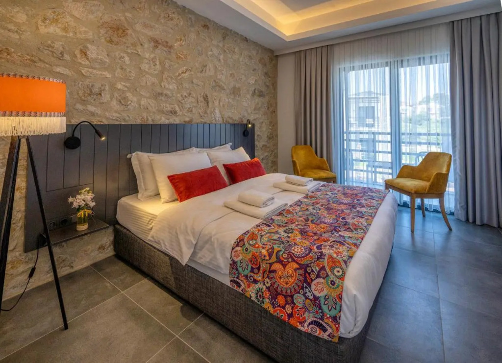 Dadya Bora Hotel