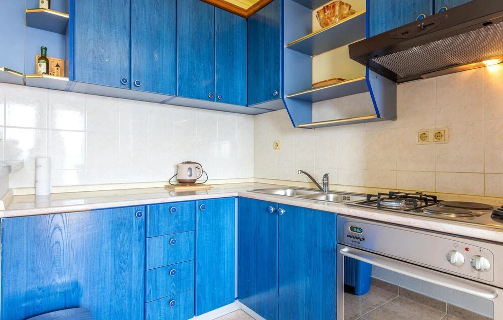Nice Apartment in Duce With Wifi and 1 Bedrooms