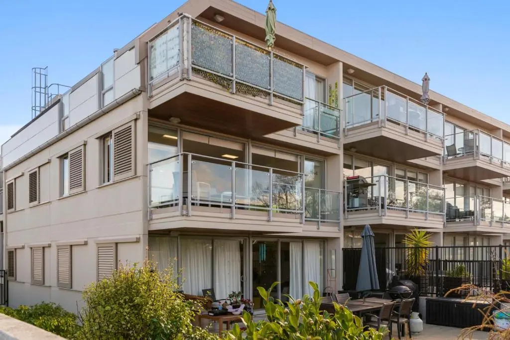 The Lake Life - Taupo Central Holiday Apartment