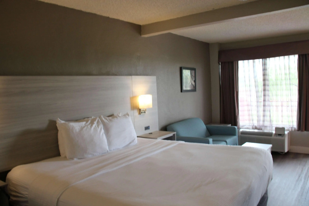 Boca Suites Deerfield Beach; SureStay Collection by BW