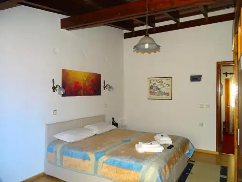 Anemones Rooms