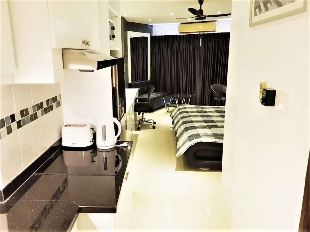View Talay 1 - 11th Floor Studio Condo With Fantastic Views