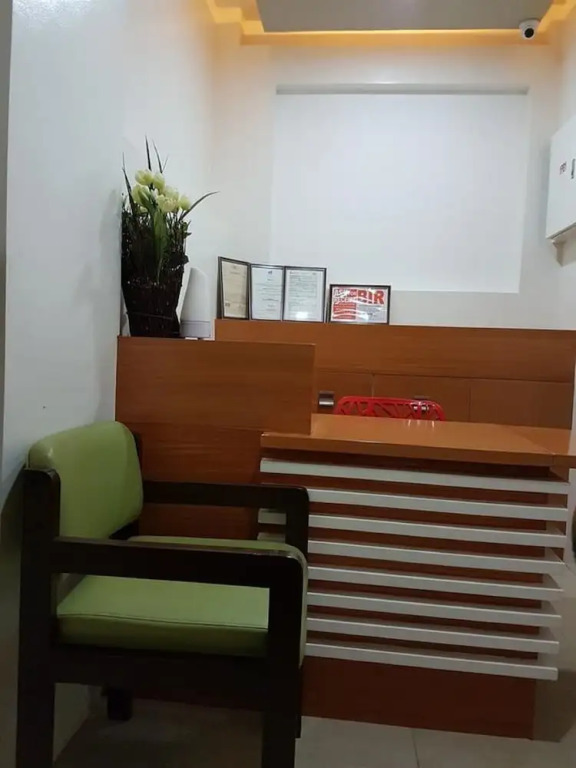 RNR Suites