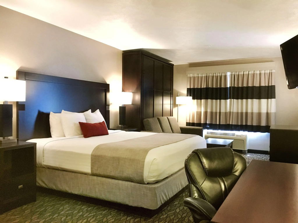 Best Western Wheatland Inn