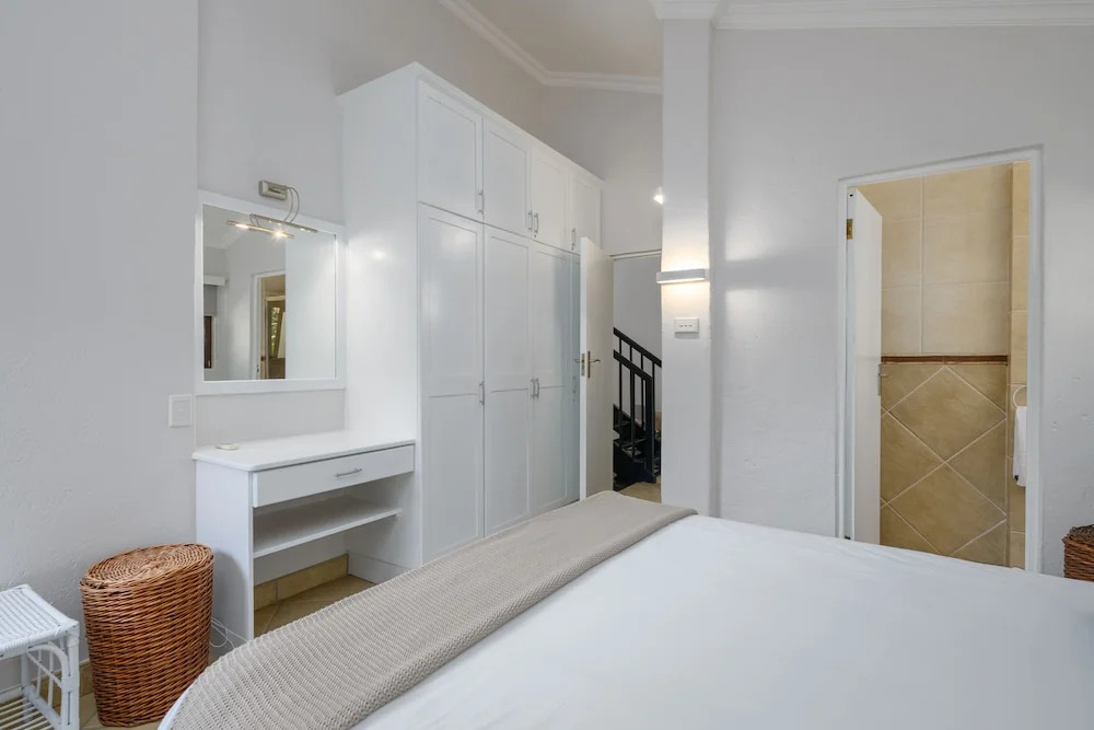 San Lameer Villa Rentals  3207