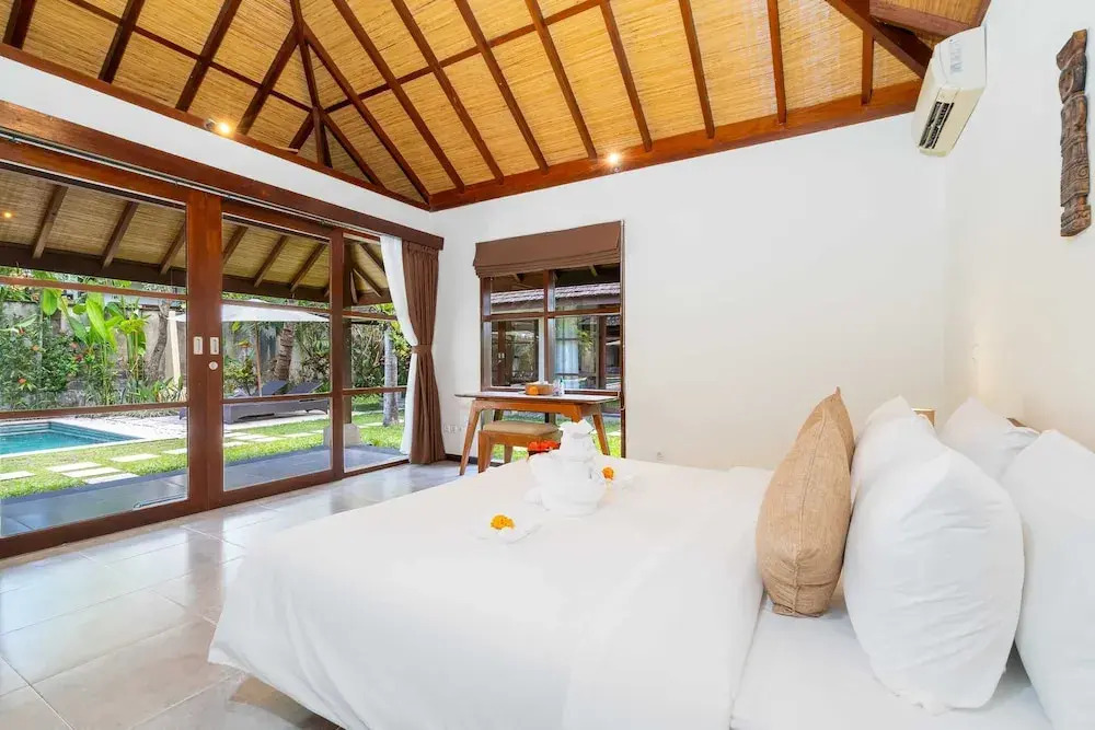Villa Alroda Antik - Peaceful 4BR Villa with Private Pool in Canggu