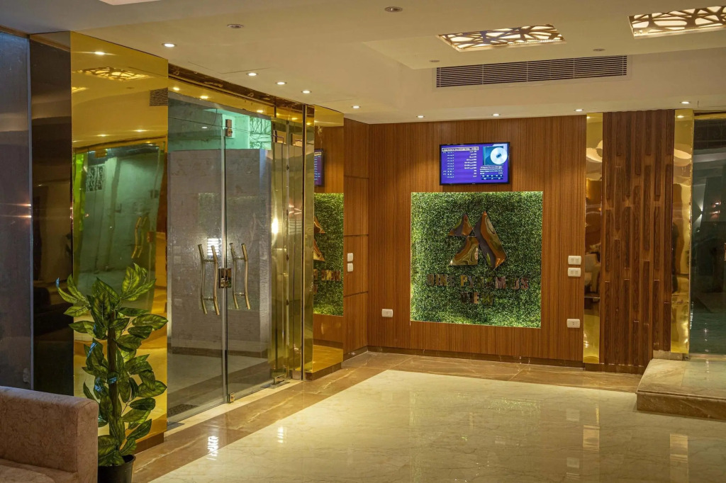 Royal Nine Pyramids View Hotel