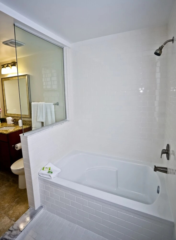 Doral Dolphin Mall Apartments by NUOVO
