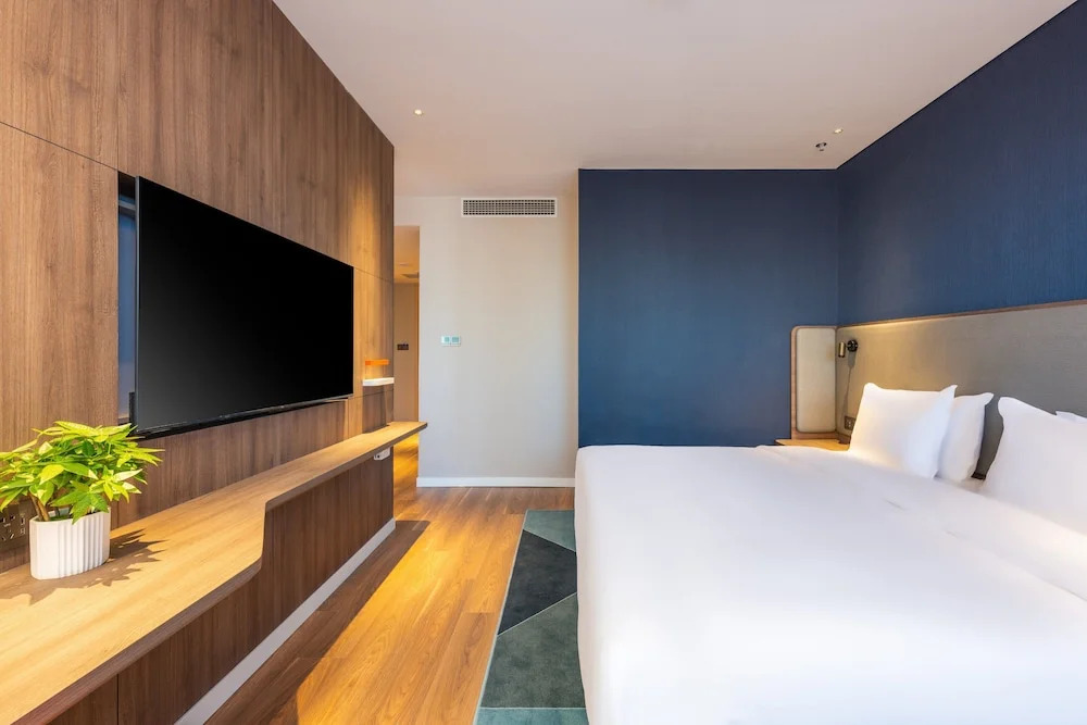 Holiday Inn Express Xinji City Center by IHG