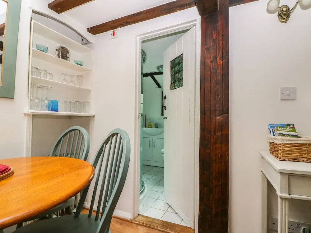 Swanfield Cottage