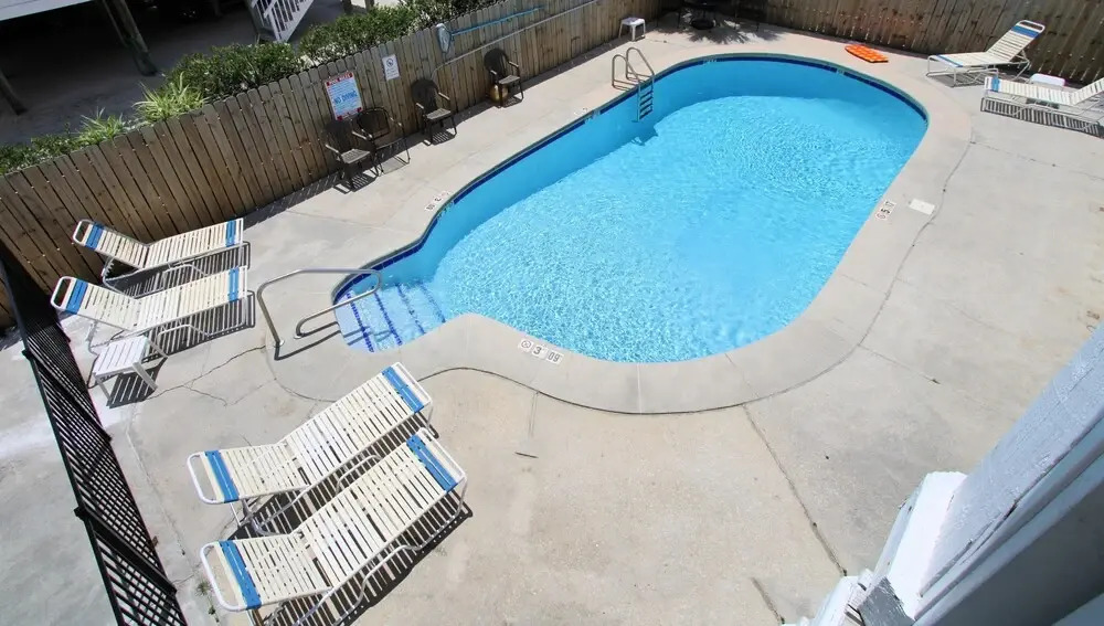 Alabama Sands #10 2 Bedroom Condo by RedAwning