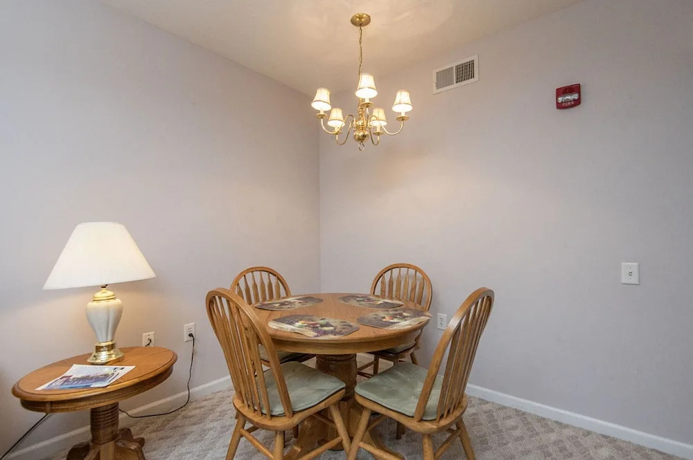 Colonial Crest Condo 104 by Heritage Cabin Rentals
