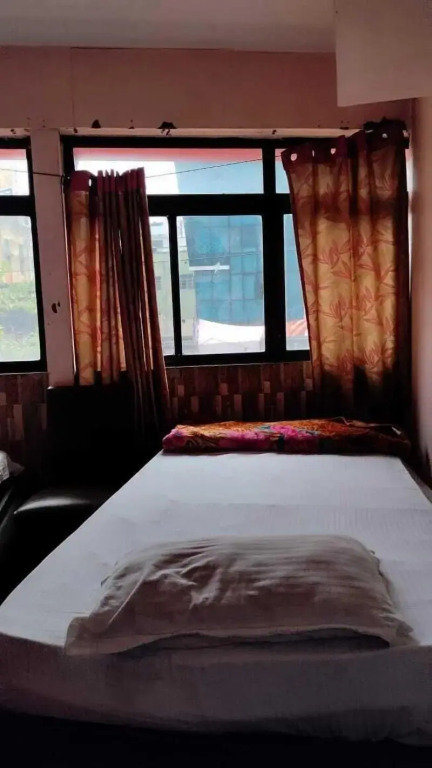 Hotel Raj